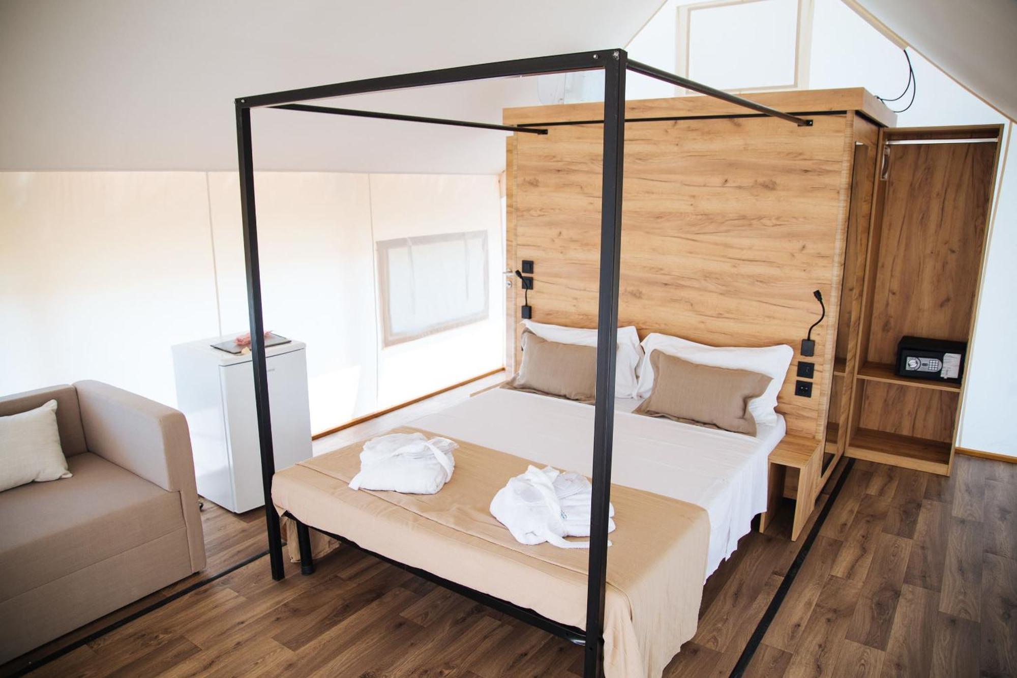 Nabi Resort Glamping & Spa Castel Volturno Exteriér fotografie